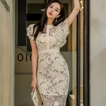 Годишна жена нова корейска версия OL Temperament Slim Fit С ръкави-рюшами, една модерна женствена рокля с дантелен оборкой на бедрата